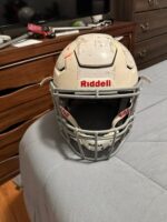 Used Adult Riddell SpeedFlex Helmet - Image 2