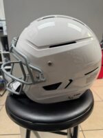 New White XL F7 Air Youth Helmet - Image 2